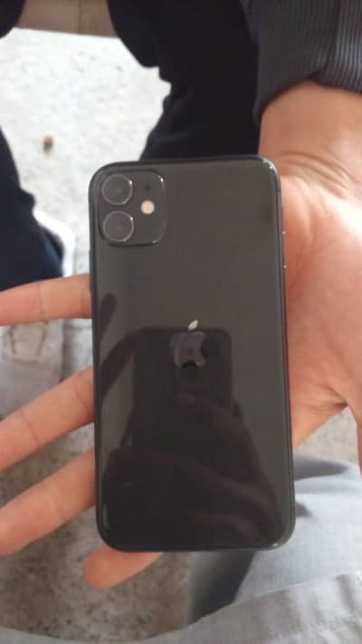 iPhone 11 total original 79% health all okay with charger