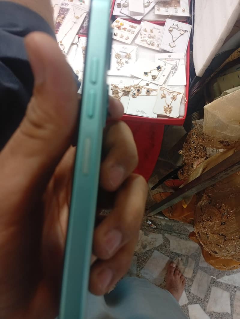 Tecno Spark Go 1 4