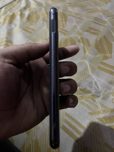 Samsung Mobile S10e