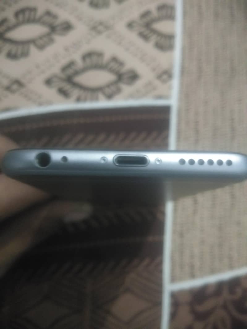 Apple iPhone 6 4