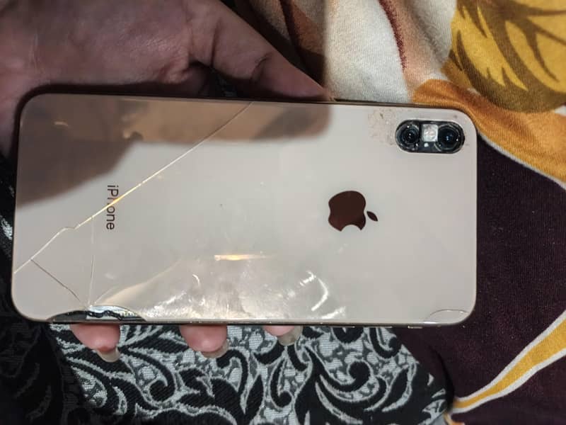 Apple iPhone XS Max 1