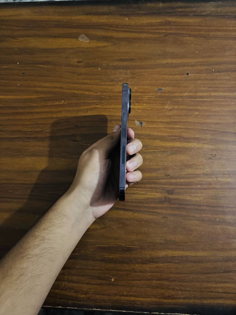 Apple iPhone 14 Pro Max 2