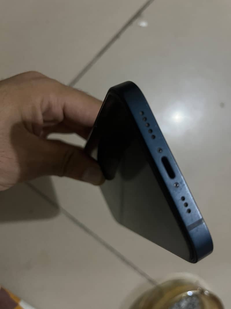 Apple iPhone 13 1