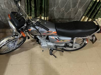 Honda125 2027 model grey colour