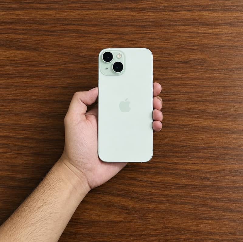 Apple iPhone 15 3