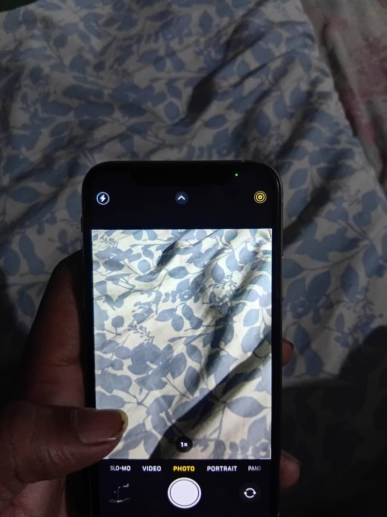 Apple iPhone XS 7