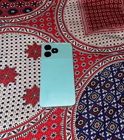 Realme C51 4/128GB – Excellent Condition & battery