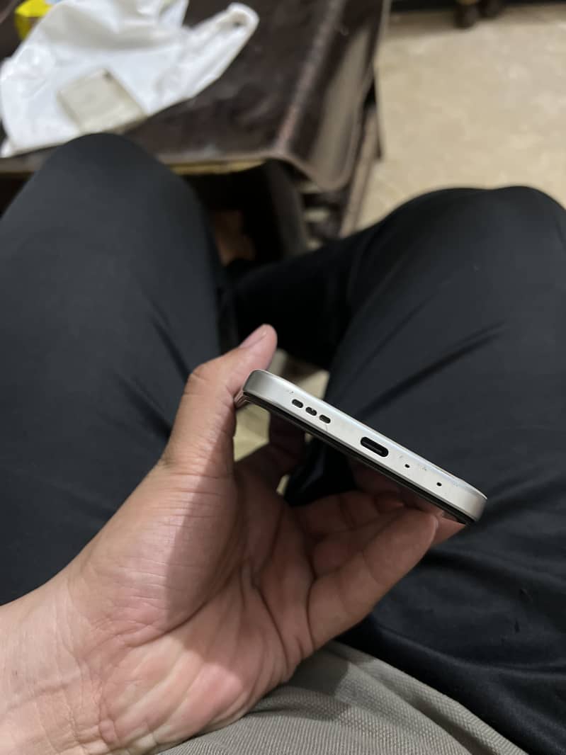 OPPO A6s 1