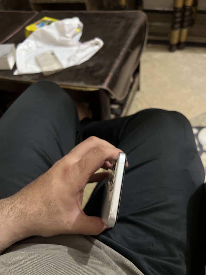 OPPO A6s 4