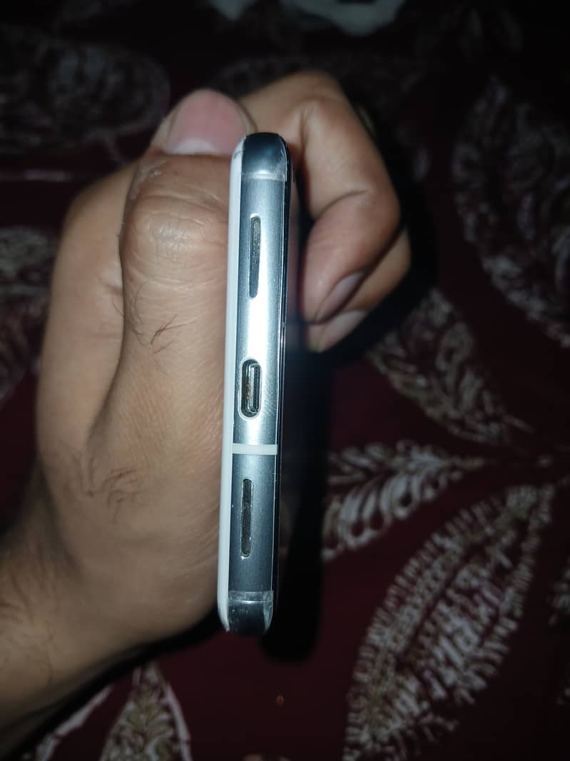 Google Pixel 7 Pro 6