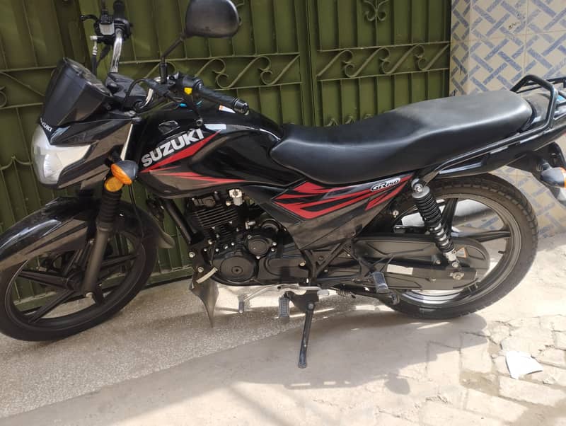 SUZUKI GR150 1