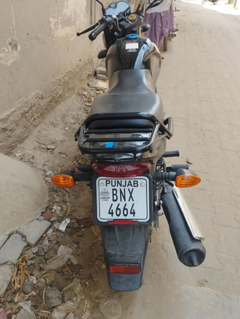 SUZUKI GR150 5