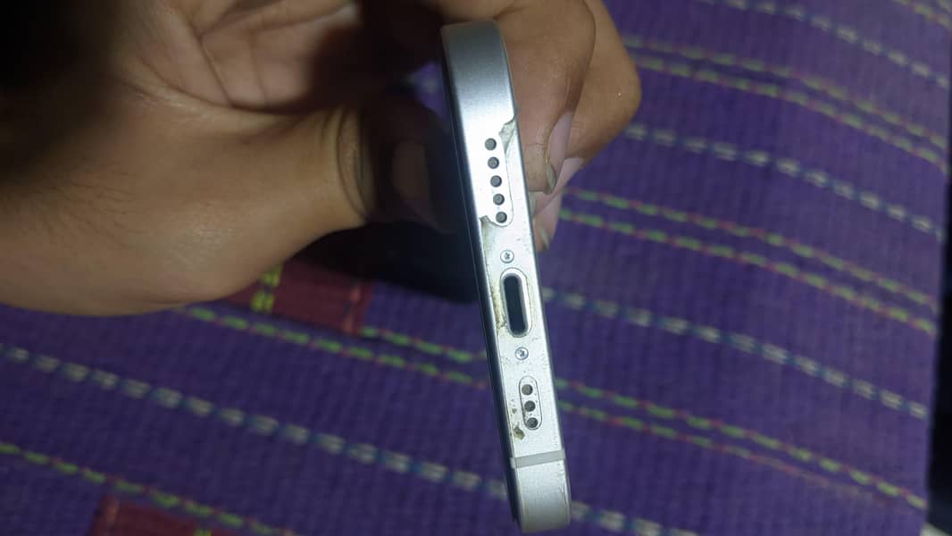 Apple iPhone 12 2