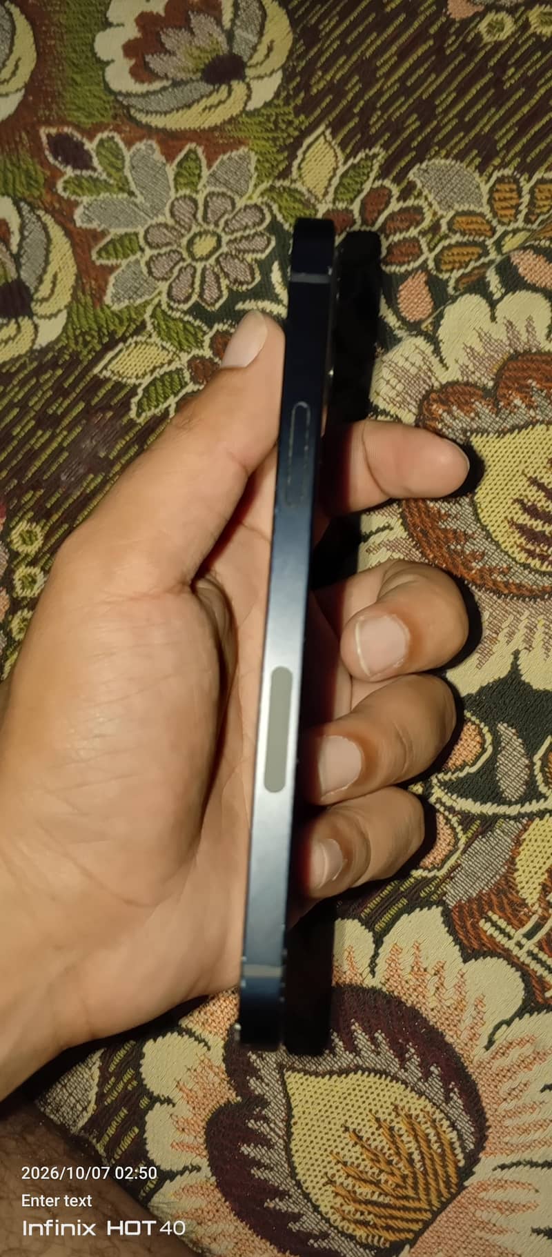 Apple iPhone 12 2