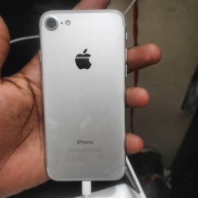 Apple iPhone 7