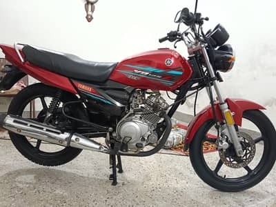 YAMAHA YB 125Z DX 23 MODEL RED