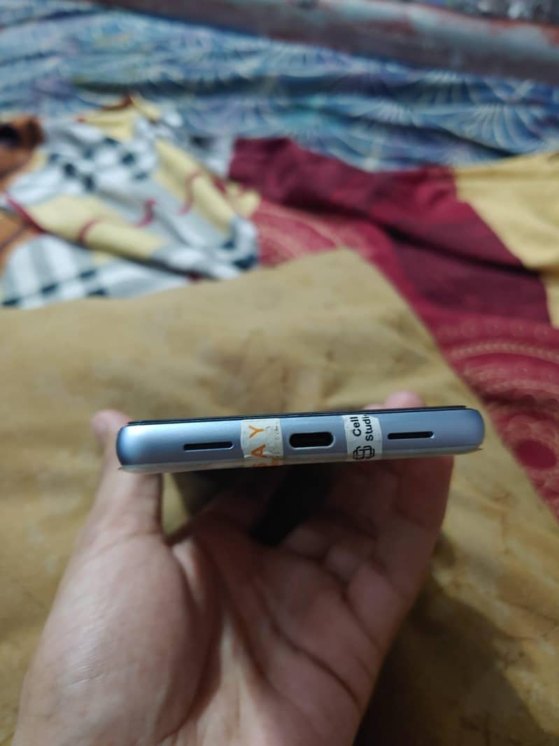 Google Pixel 7a 4