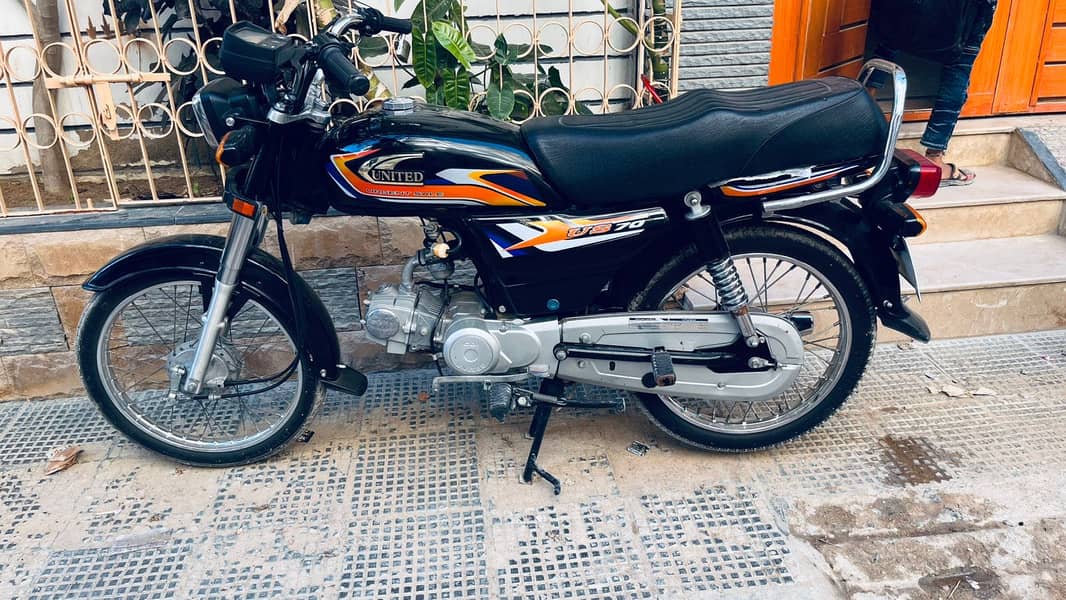 United 70cc 0