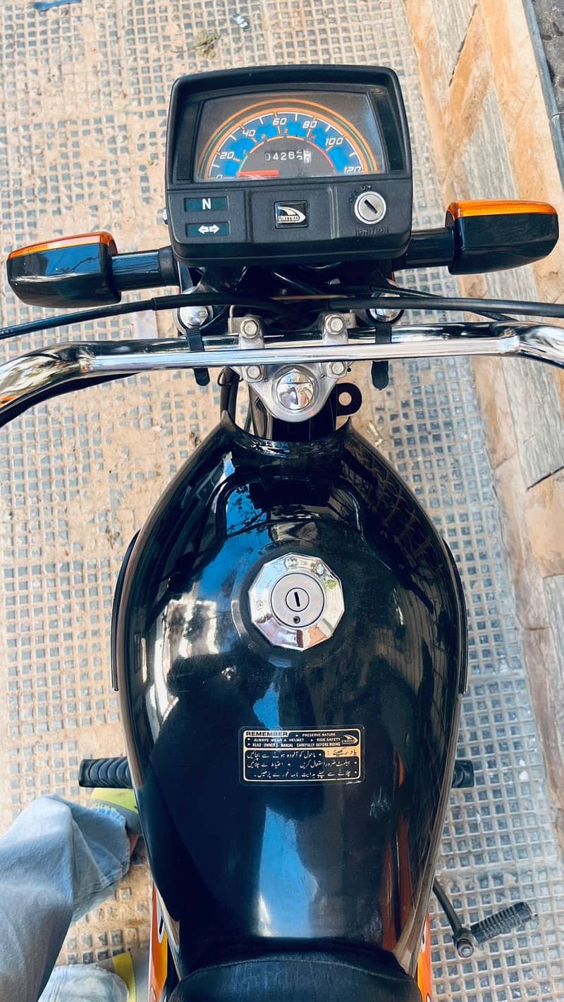 United 70cc 1