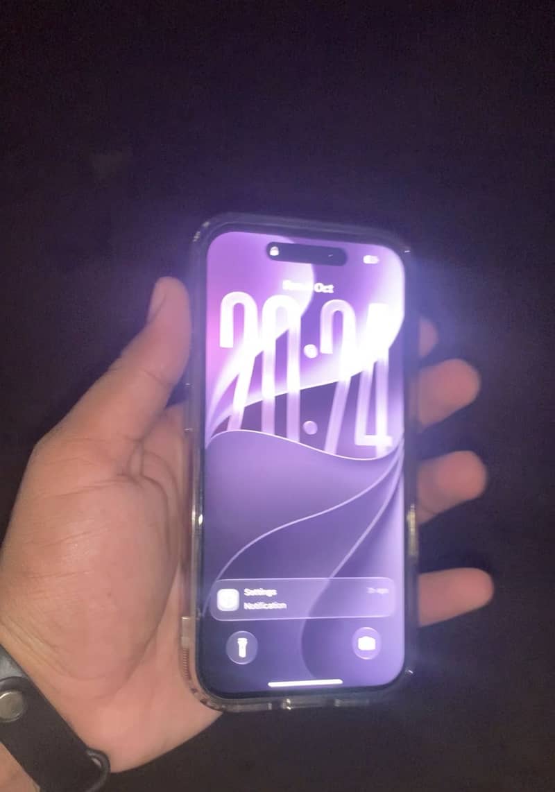 Apple iPhone 16 0