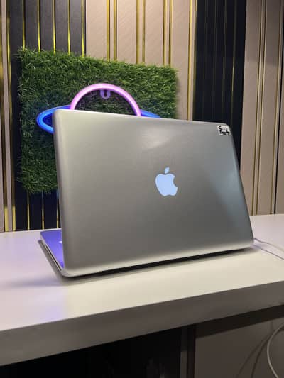 Apple MacBook Pro 2012 13/15 i5/i7 4GB 320GB | WhatsApp 03215984936