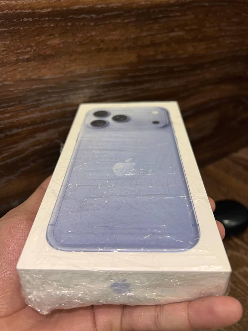Apple iPhone 18 Pro Max 2