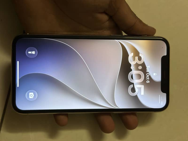 Apple iPhone 11 Pro 1
