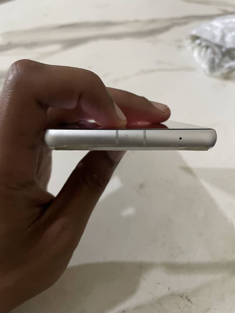 Google Pixel 7a 3