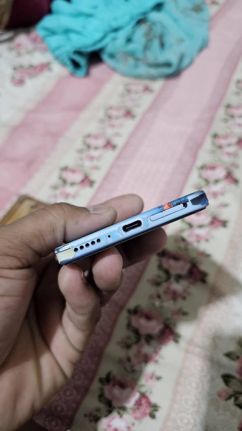 Xiaomi Redmi Note 13 2