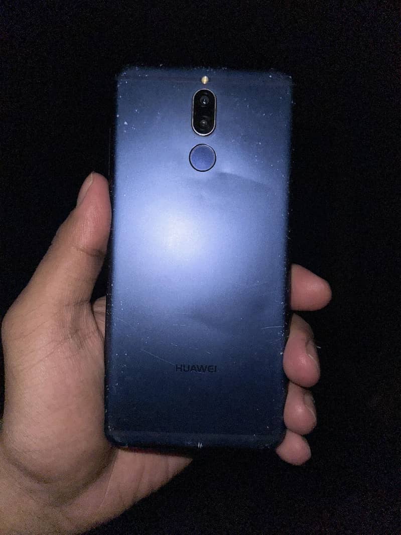 Huawei Mate 10 Lite 1