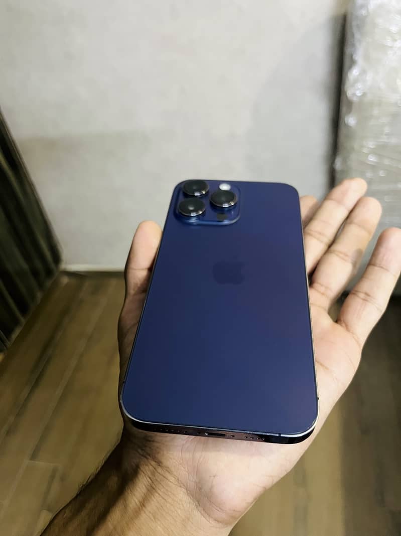 Apple iPhone 14 Pro Max 3