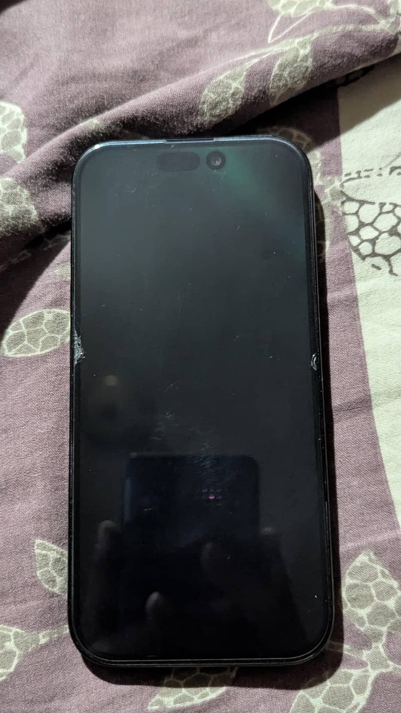 Apple iPhone 16 Pro 4