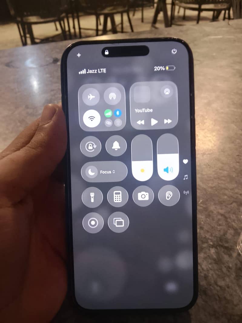 Apple iPhone 17 Pro Max 3