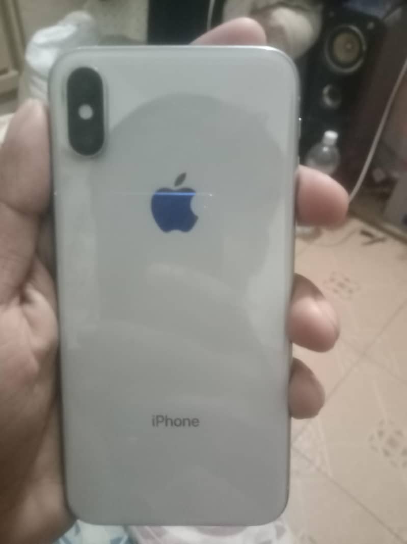 Apple iPhone XS 1