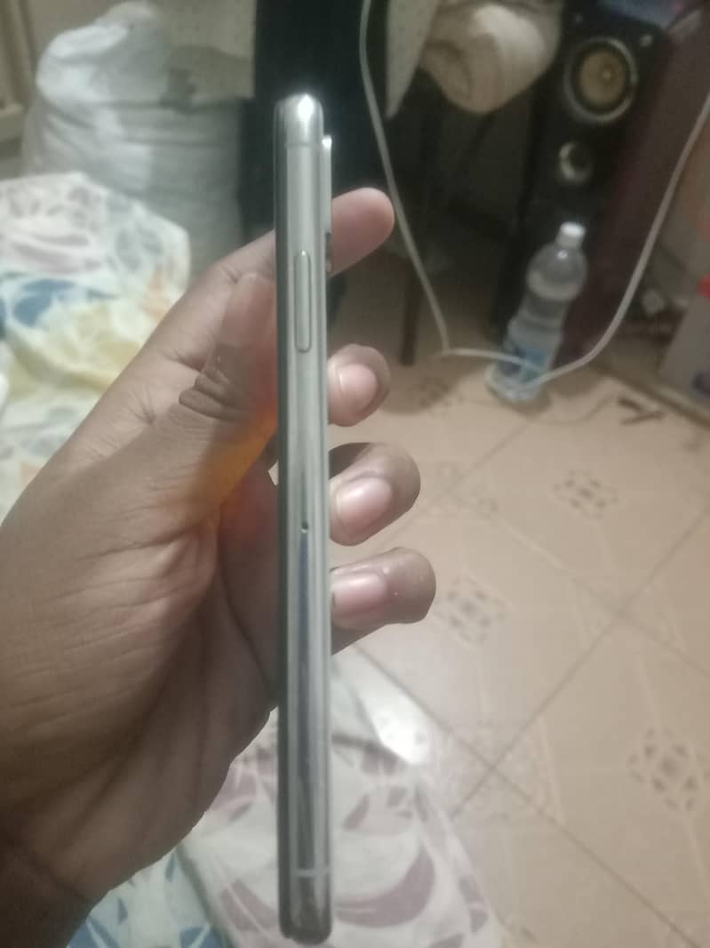 Apple iPhone XS 2