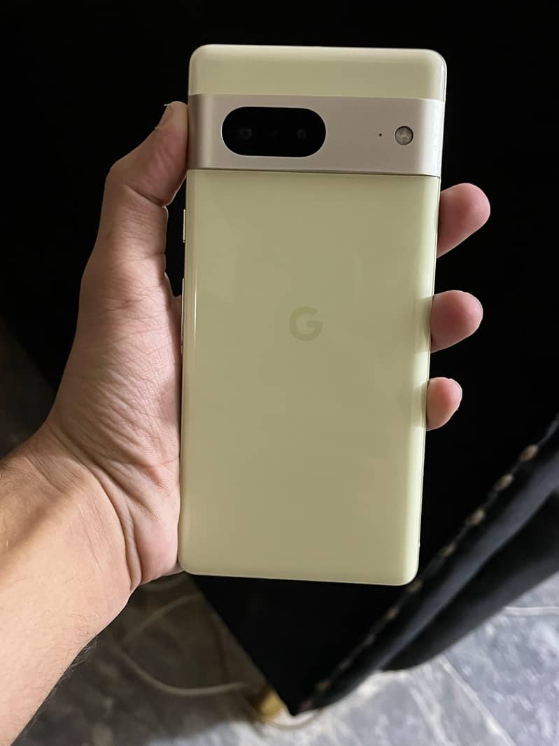 Google Pixel 7 3