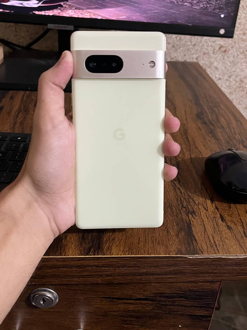 Google Pixel 7 5
