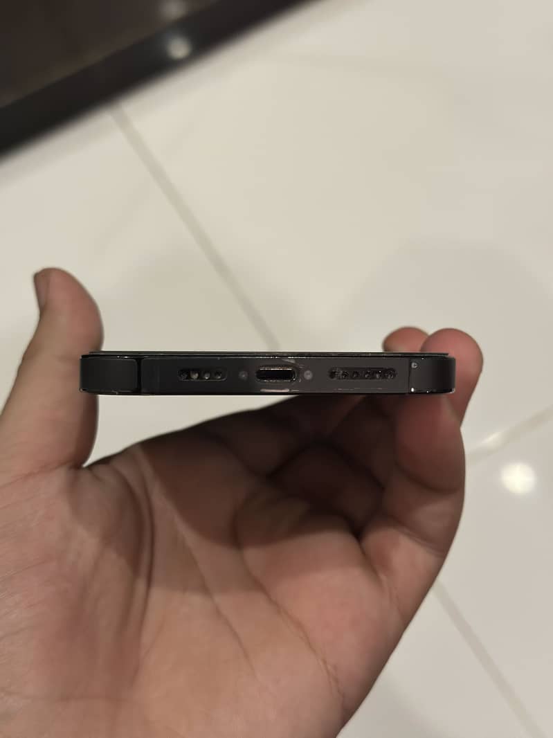 Apple iPhone 14 Pro Max 2