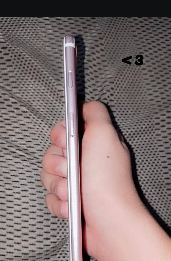 Apple iPhone 7 Plus 3