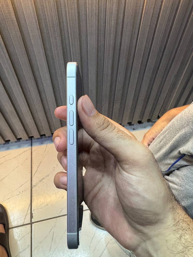 Apple iPhone 17 1