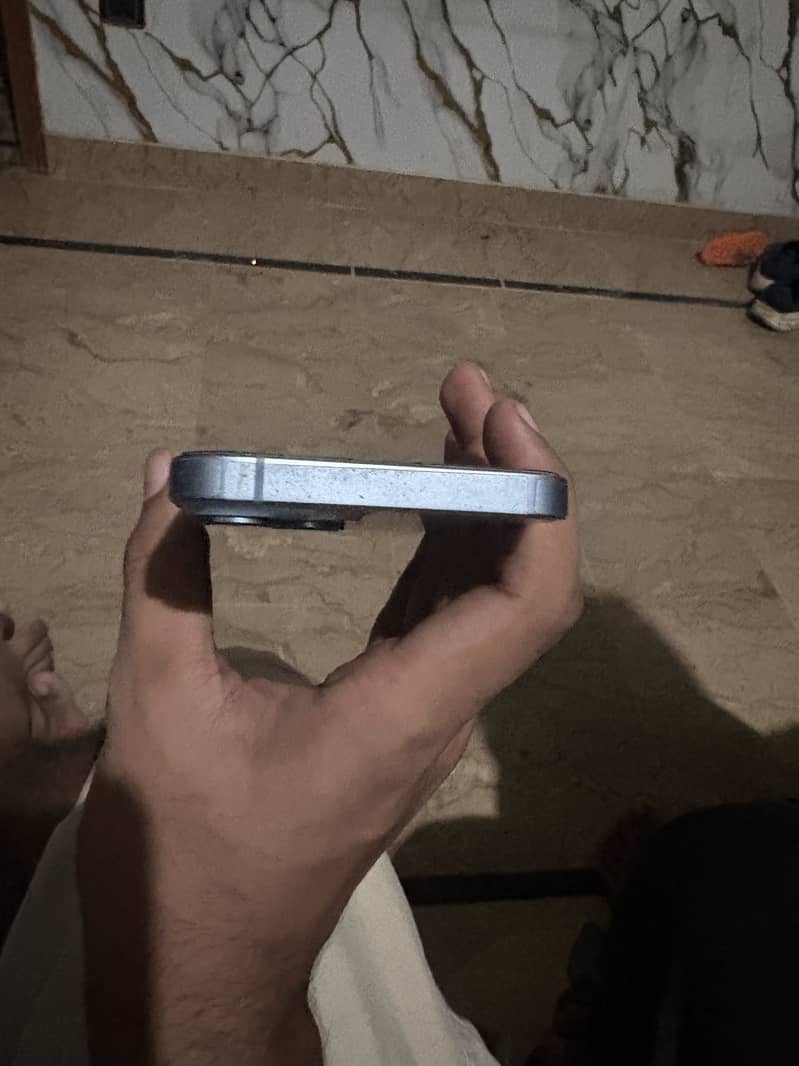 Apple iPhone 14 5