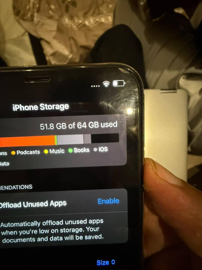 Apple iPhone Xs max 3