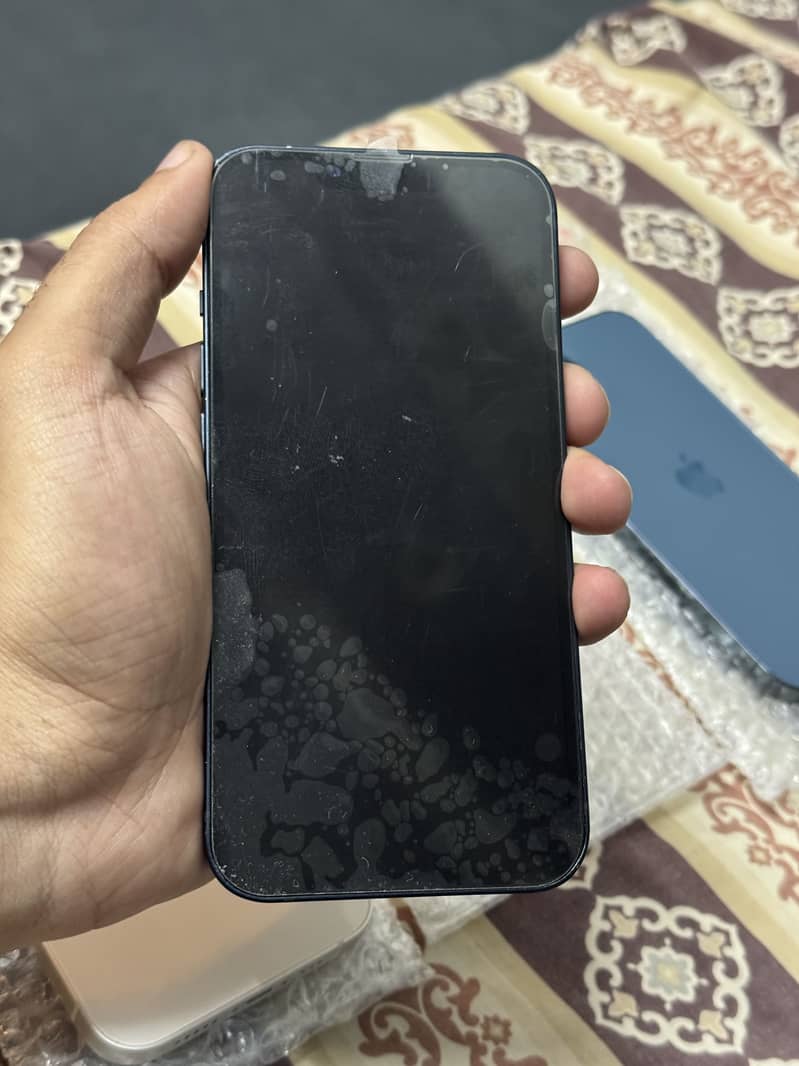 Apple iPhone 13 3