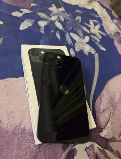 Apple iPhone 13