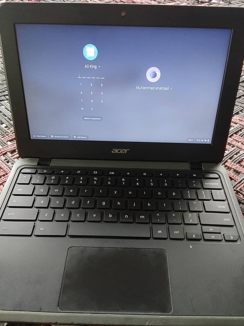 Chromebook 0