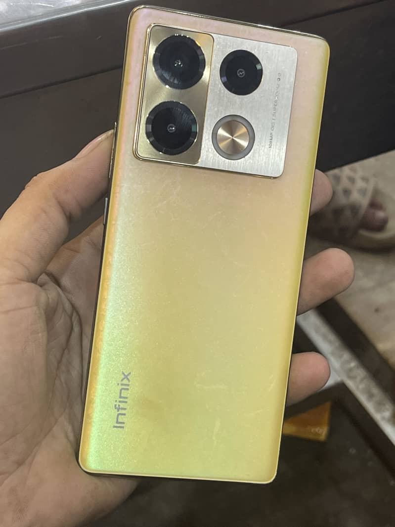 Infinix Note 40 Pro 5