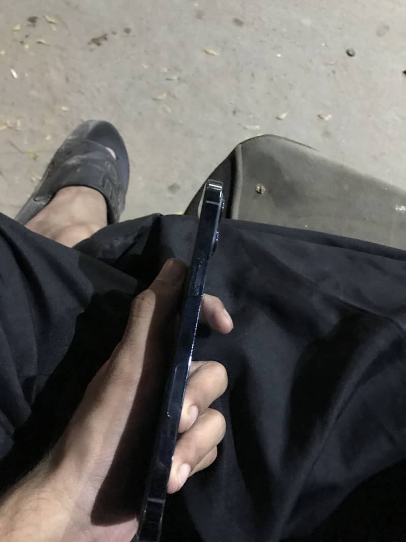 Apple iPhone 12 Pro Max 2