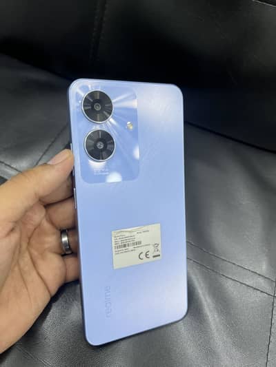 Realme Note 60