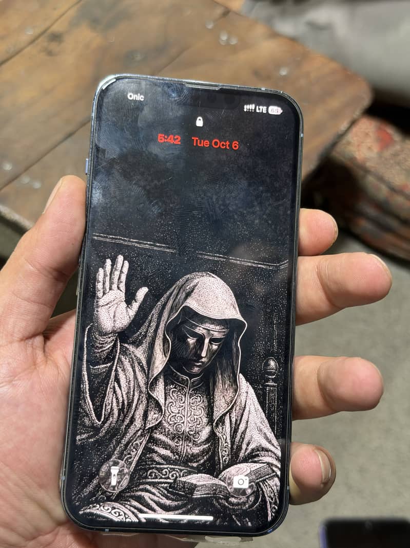 Apple iPhone 13 Pro 6
