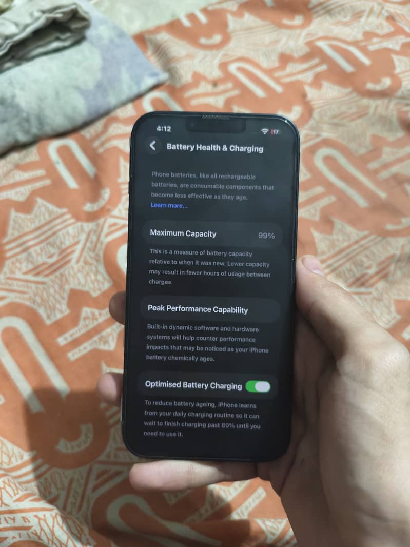 Apple iPhone 13 4